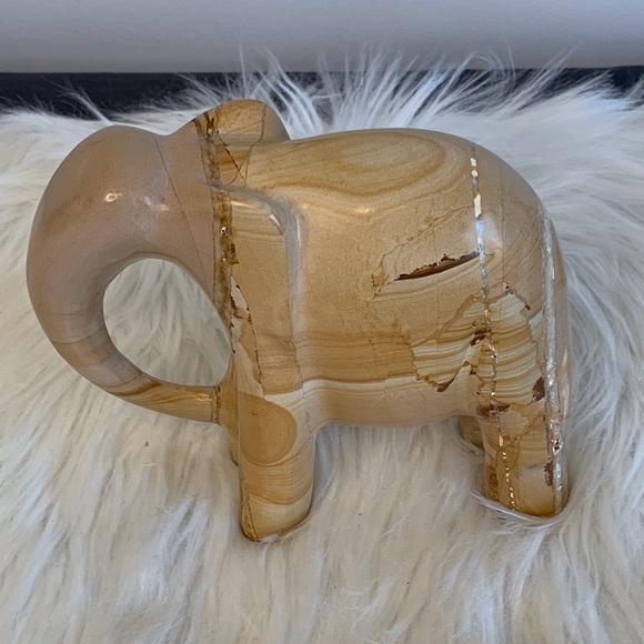 Handcrafted marble Elephant Sculpture - Picture 7 of 13